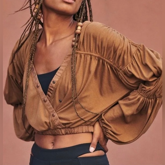 Free People~Banyan Tree Brown~Dakota Crop - Picture 7 of 10